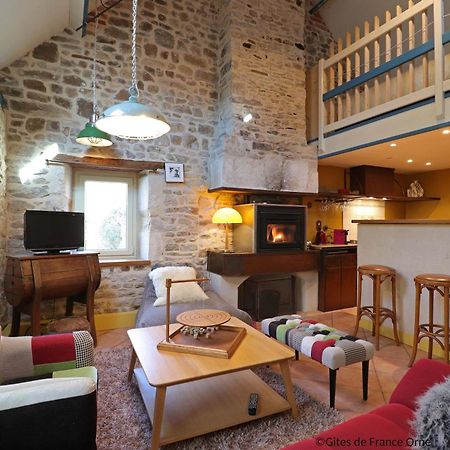 La Lande-de-Goult La Cage Aux Oiseaux Bed & Breakfast エクステリア 写真