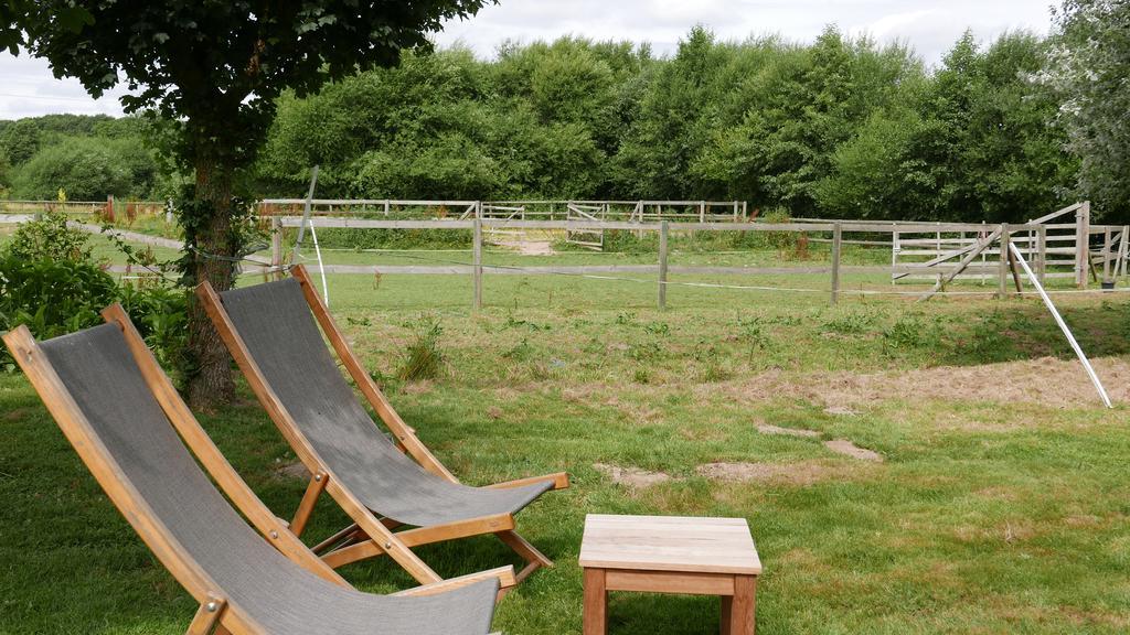 La Lande-de-Goult La Cage Aux Oiseaux Bed & Breakfast エクステリア 写真