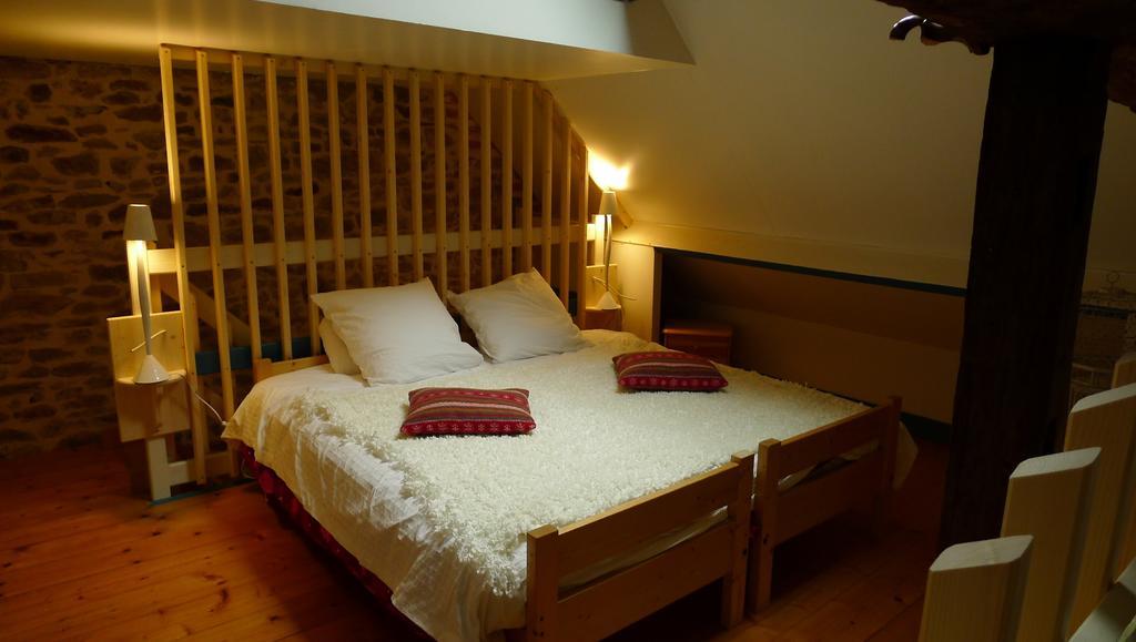 La Lande-de-Goult La Cage Aux Oiseaux Bed & Breakfast エクステリア 写真