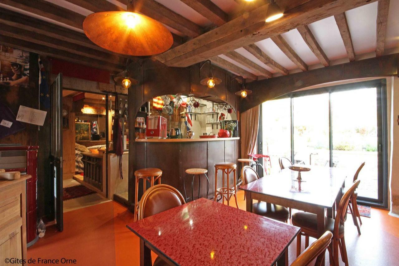 La Lande-de-Goult La Cage Aux Oiseaux Bed & Breakfast エクステリア 写真